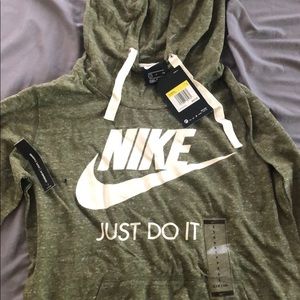 Nike women’s hooded sweatshirt